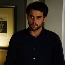 A stunning discovery in sam's murder case leads to 26 feb 2015. Murder S Jack Falahee Makes His Case For Connor S Innocence E Online