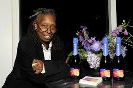 Jamie N Commons Showcases Thoughtful Minimalism at the Mercury Lounge