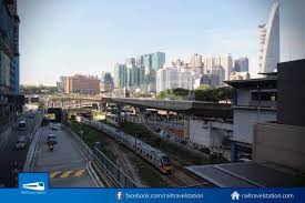 The idea of a link bridge gained more momentum with the development of kl eco city recently, which increased more working traffic in the area. Abdullah Hukum Lrt Ktm Kl Eco City The Gardens Mid Valley Link Bridge A Straightforward Connection 5 Years In The Making Railtravel Station