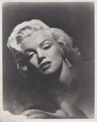 Hollywood Beauty MARILYN MONROE 1950s BOMBSHELL SEDUCTIVE PORTRAIT Photo  703