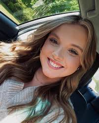 Carlee Turner Burke (@carlee_turnerrr) • Instagram photos and videos