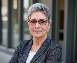 Robin Hite's Instagram, Twitter & Facebook