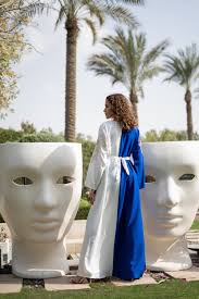 Halfwitte/blauwe geborduurde kaftanjurk, maxi kaftan, katoenen kaftan  vrouwen, kaftan, chique geborduurde kaftan, Egyptisch katoen 04-24