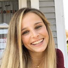 Robyn Berger's Instagram, Twitter & Facebook