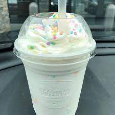 A cake batter milkshake with only 140 calories?? Pin Auf All The Foodz