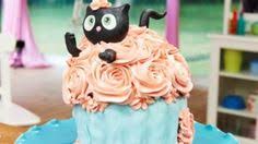 Das ist ein kuchen, bei dem es so aussieht, als würde ein teil davon schweben bzw. 26 Torten Das Grosse Backen Ideen Das Grosse Backen Backen Torten