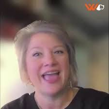 Shelly Daugherty's Instagram, Twitter & Facebook