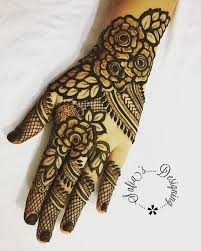 50 Most Attractive Rose Mehndi Designs To Try Wedandbeyond In 2020 Rose Mehndi Designs Mehndi Designs Khafif Mehndi Design