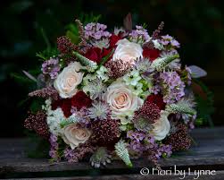 Who designed the wedding dress. Wedding Flowers Blog 2017