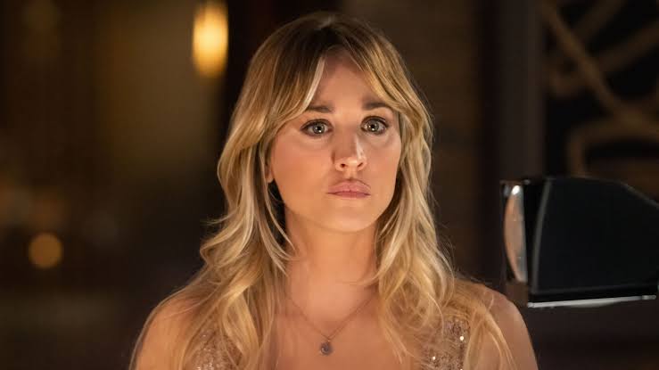 Kaley Cuoco Hair and Makeup Team on 'The Flight Attendant' Season 2 Reveal  How to Get Cassie's Look | Glamour
