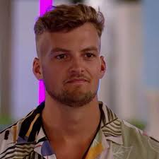 Ella Krum (@LeBliatch)