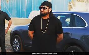 He began in 2003 as a contestant and documenting artist and evolved into a bhangra and hip hop, melody maker. Yo Yo Honey Singh S New Song Makhna In Trouble Over Controversial Lyrics