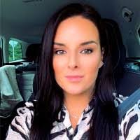 Amanda Bohan's Instagram, Twitter & Facebook