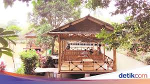 Pesona kota bitung sulawesi utara 2021, kota penghasil ikan cakalang terbesar indonesia. Yuk Mancing Sambil Lihat Pemandangan Hijau Di 5 Resto Ini