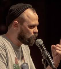 Seconda serata di poesia performativa al Kitchen Mon Amour con Andrea  Bonomi