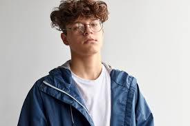 The Popular Wet Mop Haircut: Making the Cut | Spornette