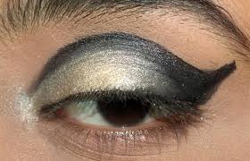dramatic cut crease arabic eye makeup