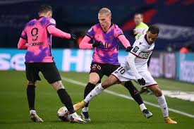 Het nederlands voetbalelftal onder 21, of kortweg jong oranje, is het nederlands voetbalelftal voor spelers onder de 21 jaar. Brobbey Botman Lang Koopmeiners Ihattaren En Rensch In Voorselectie Voor Ek Met Jong Oranje Nederlands Voetbal Ad Nl
