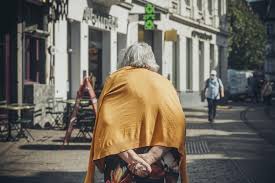 Bugs for Your Head - Metamorphosis + The Secret Adventures of Tom Thumb Sky Super Wings