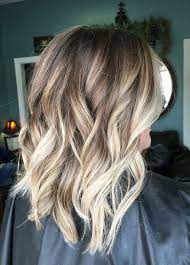 Bob hairstyle for short hair. Multiple Shades Of Blonde Caramel Hair Color Ideas For Fall Winter 2017 2018 Hair Styles Blonde Hair With Highlights Balayage Hair