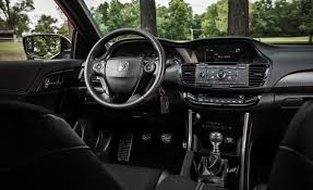 News & world new for 2017, the honda accord sport se trim gives you leather upholstery and heated front seats. 2017 Honda Accord V6 Interior View All Honda Car Models Types