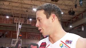 🎥 Minipelícula de una noche histórica para los Osos de Manatí y su  clasificación a Semifinales en un juegazo en Arecibo 🔥🏀 #LaLigaMásDura