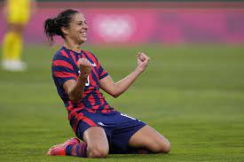 Women's national team and looks back at some big moments in the midfielder's career with. Uswnt Star N J Native Carli Lloyd Announces Her Retirement Nj Com