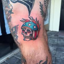 We're offering a little Black Friday special this week! For every $100 in  gift cards purchased, you'll receive a $25 gift card for free! These can be  cashed in for any artist