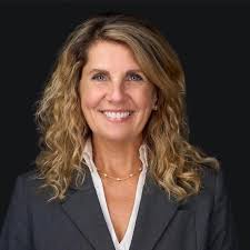 Diane Blais's Instagram, Twitter & Facebook