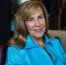 Anna Weakley's Instagram, Twitter & Facebook