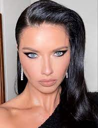 Adriana Lima Cat Eye Eyeliner Makeup Look Light Hair Color Light Hair Hair Color Light Brown