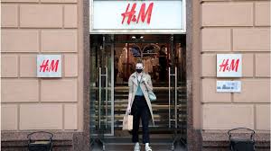 Welcome to h&m, your shopping destination for fashion online. Coronavirus H M To Close 250 Shops As Covid Drives Sales Online Bbc News