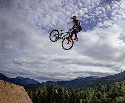 Rocky mountain rider geoff gulevich commented that the course, which snaked its way across the mountain and through thousands of spectators, was by far the best joyride course ever. Slopestyle Dirt Entdecken Foxracingshox