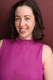 Meredith Holland's Instagram, Twitter & Facebook