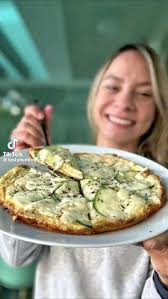 Della Sanchez (Dellasanchez34)