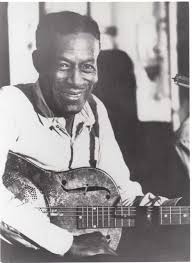 10 Early Artists Who Defined the Blues