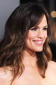 Long Hairstyle Ideas From Celebrities We Love Hair Styles Long Hair Styles Jennifer Garner Hair