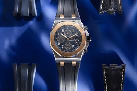 It was the world's first luxury sports watch when it debuted in 1972. Introducing 2020 Audemars Piguet Royal Oak Offshore Bucherer Blue