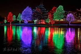 Winter illuminations offers professional christmas light installation services in kansas city and the service area includes the johnson county suburbs of overland park, leawood, olathe, lenexa. Sar Ko Par Trails Park Holiday Lights Album On Imgur