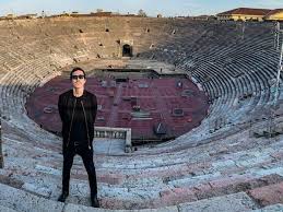 It is one of the best preserved ancient structures of its kind. Italy Diodato Sang Fai Rumore Alone In The Arena Di Verona For Eurovision Europe Shine A Light Wiwibloggs