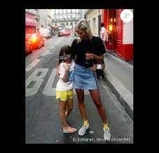 Jul 03, 2021 · après avoir été sacrée miss france en 2006, la belle alexandra rosenfeld mène désormais une vie tranquille au pays basque avec ses deux filles et son mari hugo clément. Alexandra Rosenfeld Sa Fille Ava Fete Ses Huit Ans Purepeople