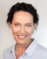 Pavlina Kotas (@pavlinakotas.actor) • Facebook