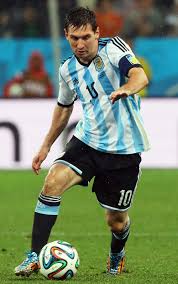 Vergleiche preise für argentina uruguay und finde den besten preis. Messi Vs Maradona The New York Times