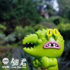會幫你撿到無數寶貝的可愛怪獸 2019的財運就靠牠了 jubi 鉗君 crab claw kun 玩具人toy people news art toy japanese toys designer toys