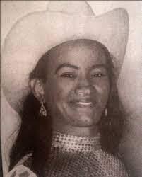 Lee Hightower's Instagram, Twitter & Facebook