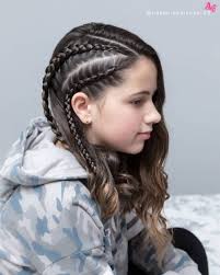 So, here are a few, which seem to be all the rage this year. 24 Cute And Easy Hairstyles For School That Anyone Can Do