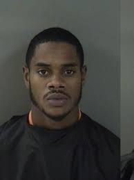 Indian River County man charged with abusing child