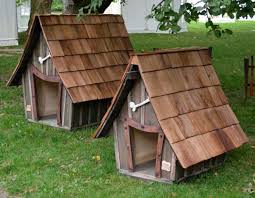 Wenn sie sich entschieden haben, eine hundehütte selber bauen zu wollen, dann sollten sie dabei einige dinge beachten. Hundehutte Selber Bauen Super Ideen Hundehutte Selber Bauen Hundehutte Hundehutten