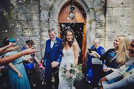 Wedding photographer prices typically range from $1,150 to $3,000 with the average photographer cost hovering around $2,000. Average Price For A Wedding Photographer Dublin And Ireland Update 2021 Dkphoto