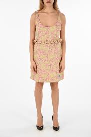 Modello con colletto classico, girocollo, ricami con perline, manica lunga e lunghezza. Miu Miu Vestito Broccato Donna Glamood Outlet